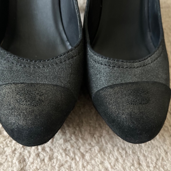 Chanel pump heels with platform - Picture 10 of 10